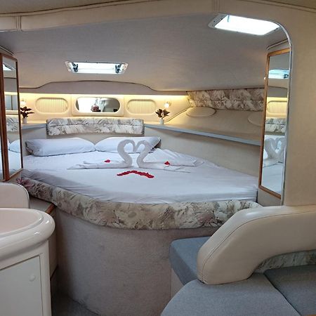 Hotel Diagonal Mar Sailboat à Sant Adrià de Besòs Extérieur photo